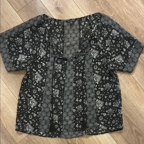 American Eagle Outfitters black and White Short Sleeve peasant Blouse xs - Picture 9 of 12